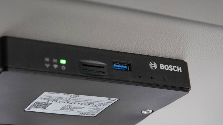 EB29711-TC-HDH-MediaRouter-01